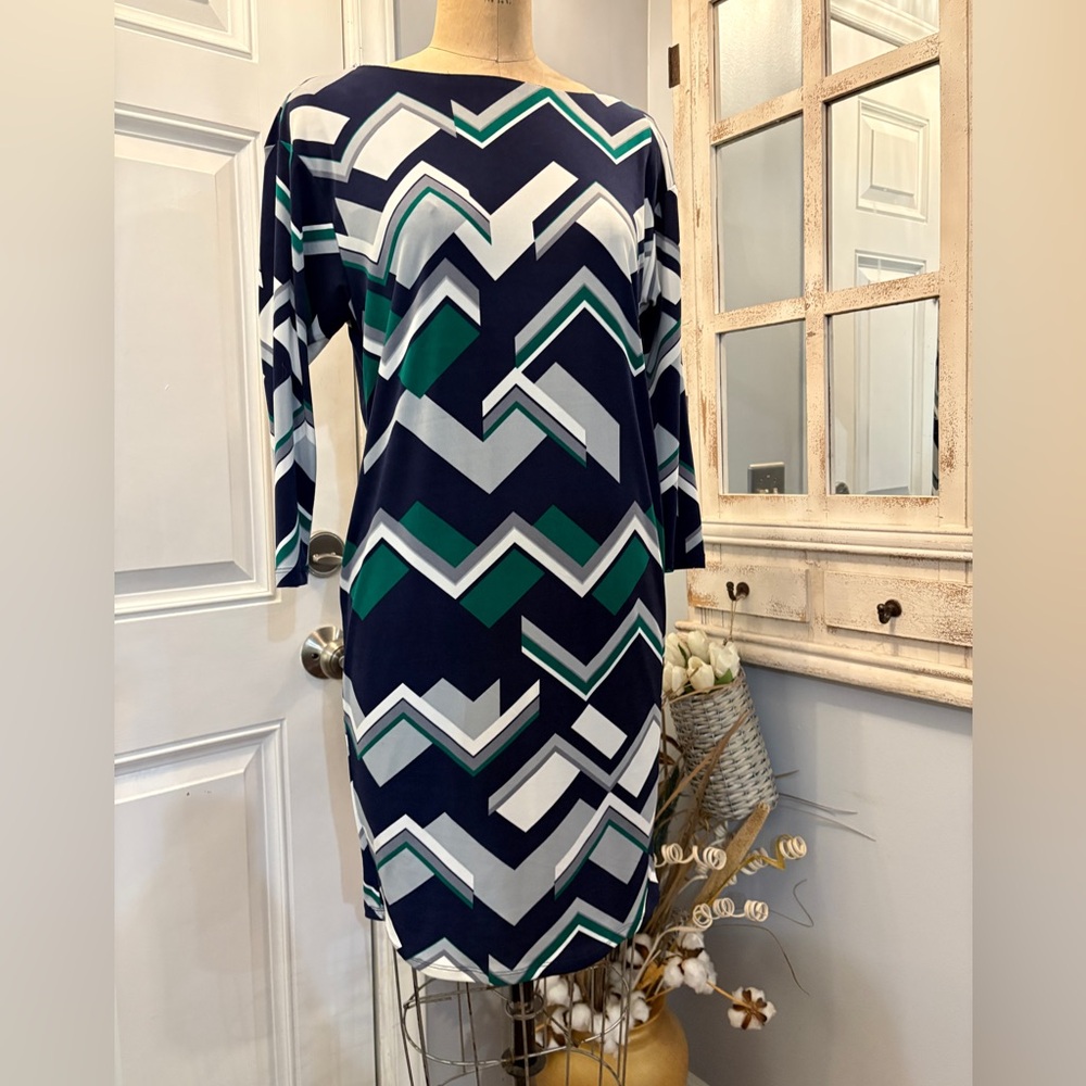 Lauren Ralph‎ Lauren Chevron Long Sleeve Shift Dress in Navy, Green, and White